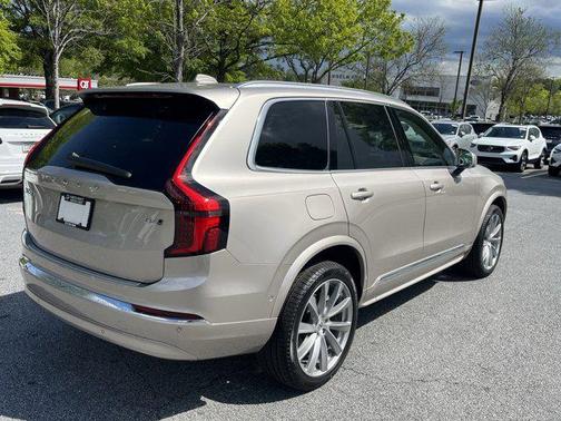 2025 Volvo XC90 B6 Ultra
