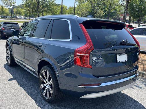 2022 Volvo XC90 Recharge Plug-In Hybrid T8 Inscription 7 Passenger