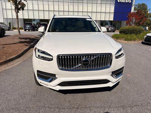 2023 Volvo XC90 B6 Plus 7-Seater