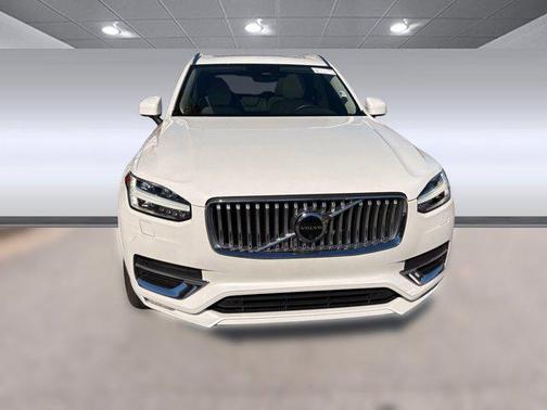2023 Volvo XC90 B6 Plus 7-Seater