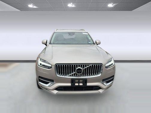 2024 Volvo XC90 B6 Plus Bright Theme 7-Seater