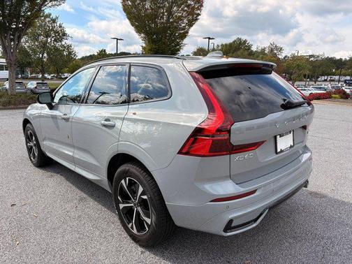 2026 Volvo XC60 B5 Core