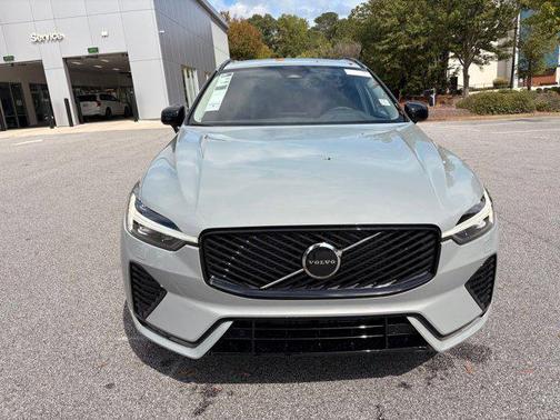 2026 Volvo XC60 B5 Core