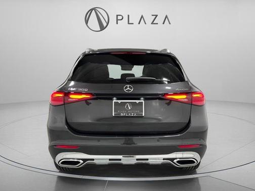 2026 Mercedes-Benz GLC 300 