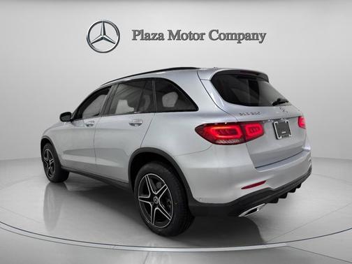 2022 Mercedes-Benz GLC 300
