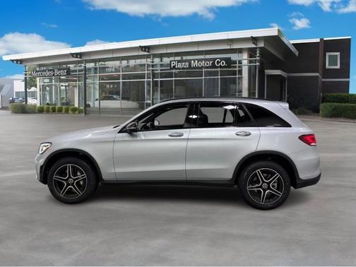 2022 Mercedes-Benz GLC 300