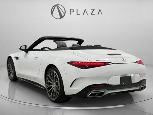 2022 Mercedes-Benz AMG SL 55 
