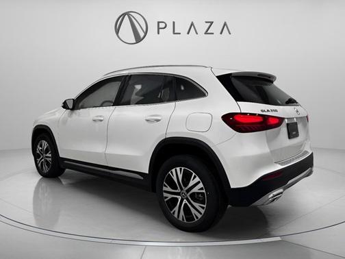 2025 Mercedes-Benz GLA 250 