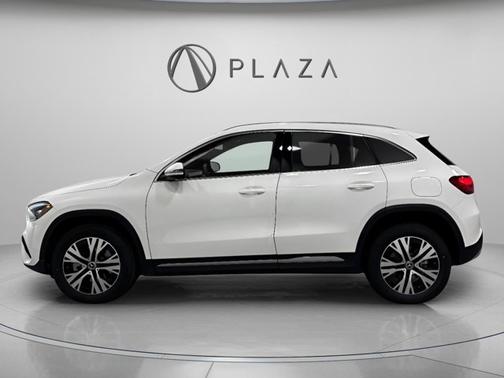 2025 Mercedes-Benz GLA 250 