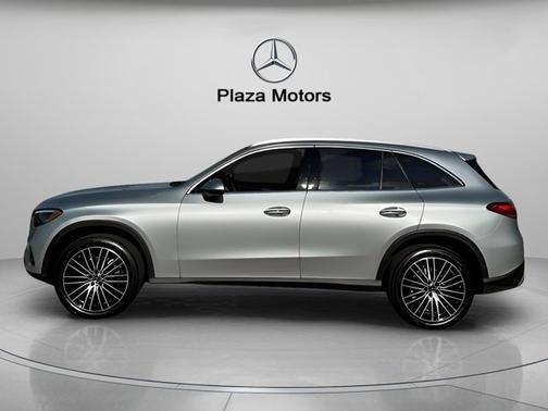 2025 Mercedes-Benz GLC 300