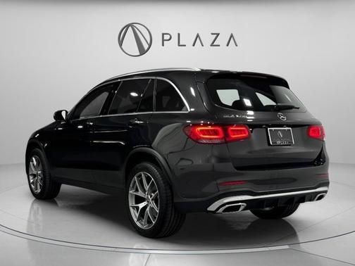 2022 Mercedes-Benz GLC 300 