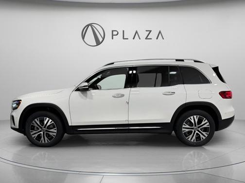 2025 Mercedes-Benz GLB 250 