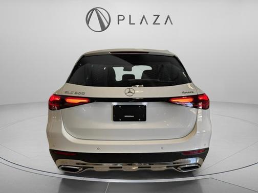 2025 Mercedes-Benz GLC 300 