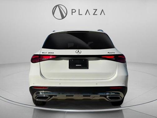 2025 Mercedes-Benz GLC 300 4MATIC