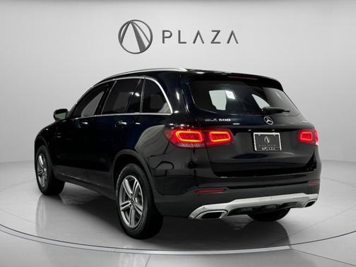 2026 Mercedes-Benz GLC 300 