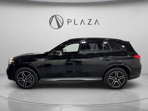 2026 Mercedes-Benz GLC 300 