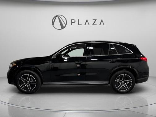 2025 Mercedes-Benz GLC 300 