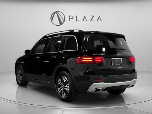 2024 Mercedes-Benz GLB 250 
