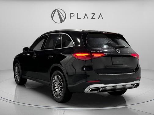 2026 Mercedes-Benz GLC 300 