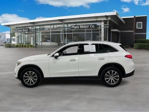 2025 Mercedes-Benz GLC 300