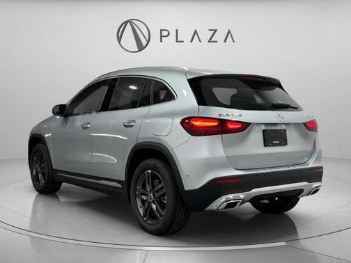 2026 Mercedes-Benz GLA 250 4MATIC