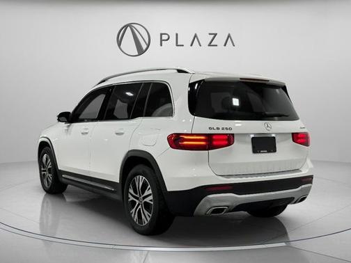 2026 Mercedes-Benz GLB 250 4MATIC