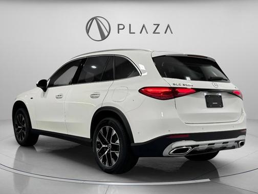 2025 Mercedes-Benz GLC 350e 