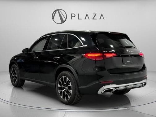 2025 Mercedes-Benz GLC 350e 