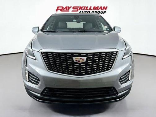 Silver Metallic 2025 Cadillac XT5 Luxury