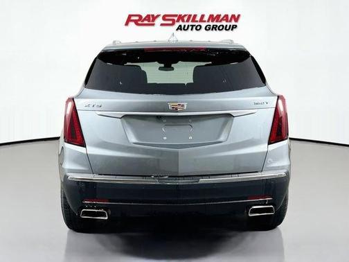 Silver Metallic 2025 Cadillac XT5 Luxury