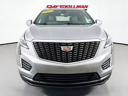 Silver Metallic 2025 Cadillac XT5 Luxury