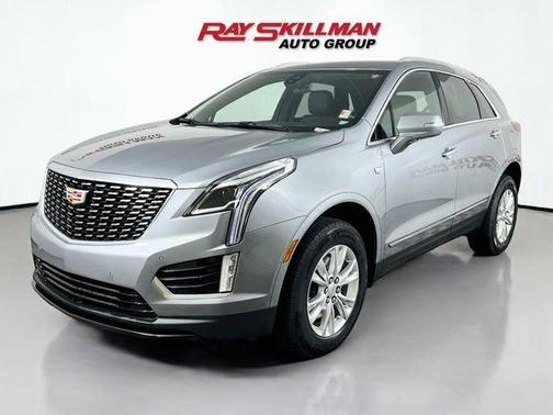 Silver Metallic 2025 Cadillac XT5 Luxury