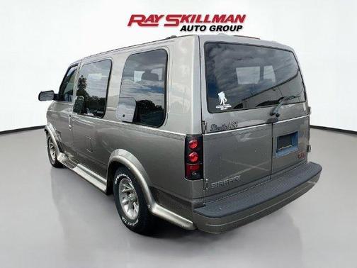 Pewter Metallic 2001 GMC Safari Cargo