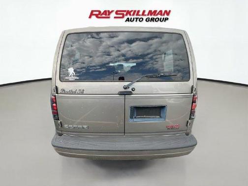 Pewter Metallic 2001 GMC Safari Cargo