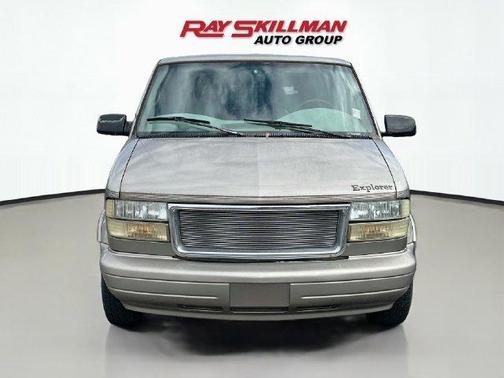 Pewter Metallic 2001 GMC Safari Cargo