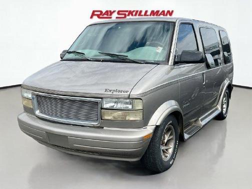 Pewter Metallic 2001 GMC Safari Cargo