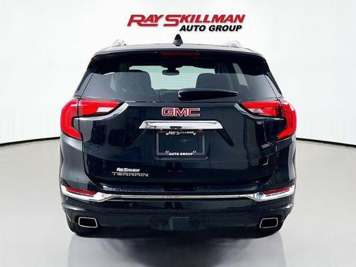 Ebony Twilight Metallic 2019 GMC Terrain Denali