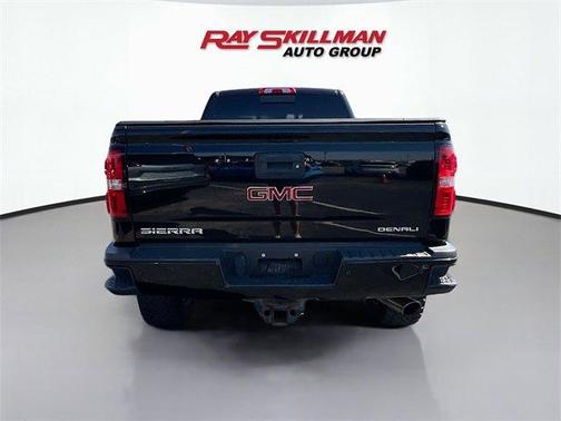 2016 GMC Sierra 2500 Denali