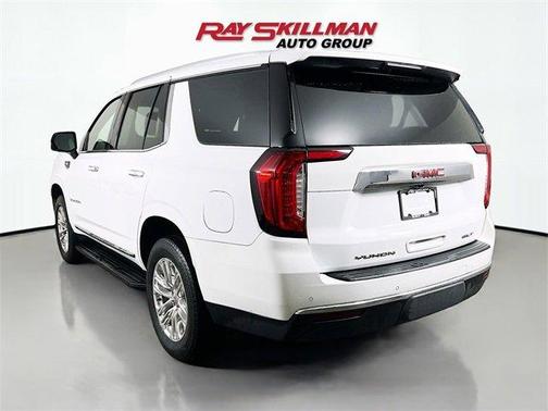 2023 GMC Yukon SLT