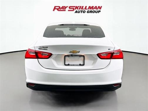 2017 Chevrolet Malibu 1LT