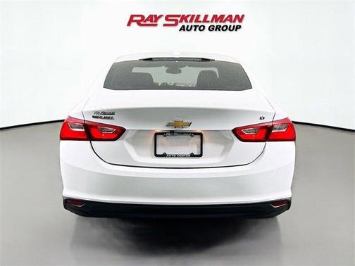 2017 Chevrolet Malibu 1LT