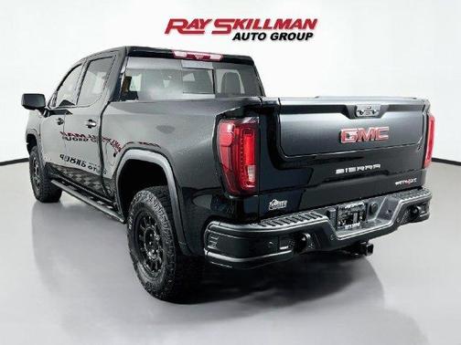 Onyx Black 2024 GMC Sierra 1500 AT4X