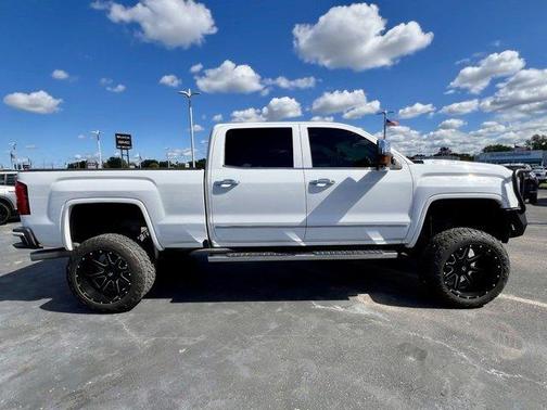 2017 GMC Sierra 2500 Denali