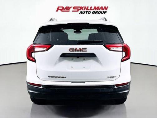 Summit White 2023 GMC Terrain SLE