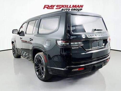 Diamond Black 2024 Jeep Grand Wagoneer Series II
