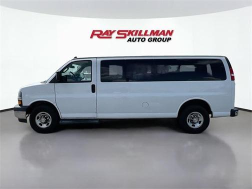 2020 Chevrolet Express 3500 LT