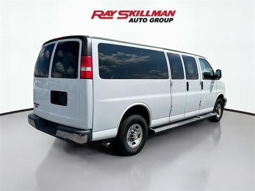 2020 Chevrolet Express 3500 LT