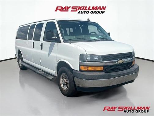 2020 Chevrolet Express 3500 LT