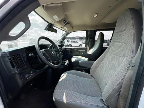 2020 Chevrolet Express 3500 LT