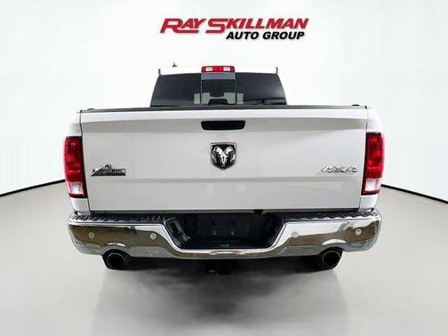 Bright White Clearcoat 2019 RAM 1500 Classic Big Horn